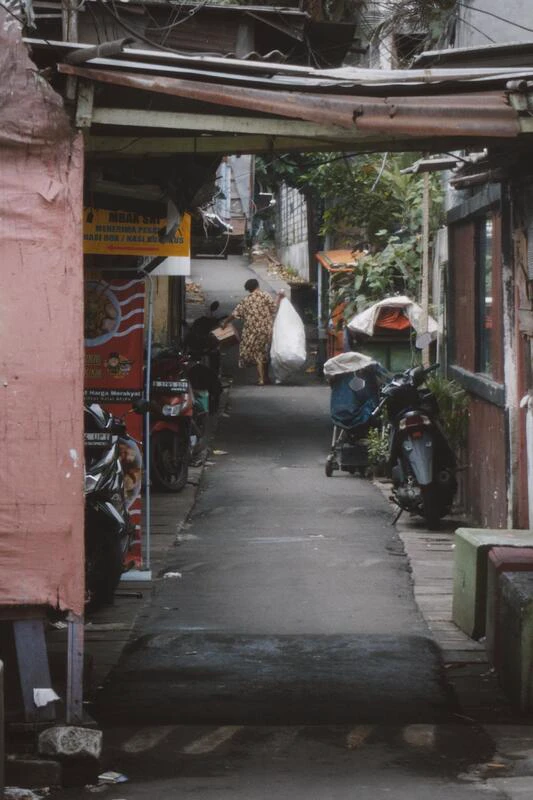 Figure in narrow path